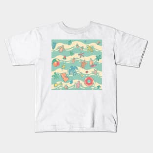 Sea turtles with pool and beach toys Kids T-Shirt
